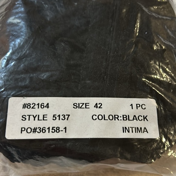 Dream products sleep bra. Size 42. NWT. - Picture 2 of 8